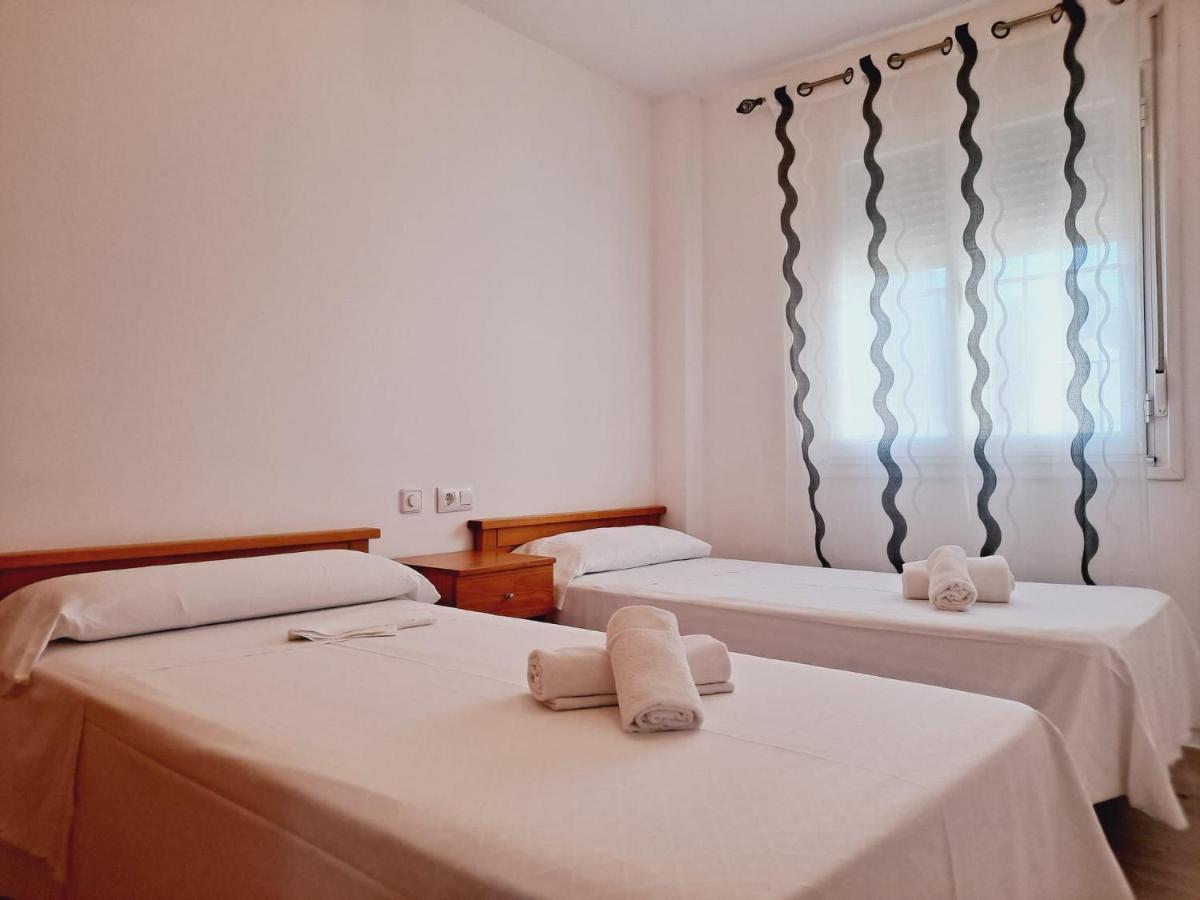 Apartamentos Turisticos Taymar Chiclana de la Frontera Buitenkant foto