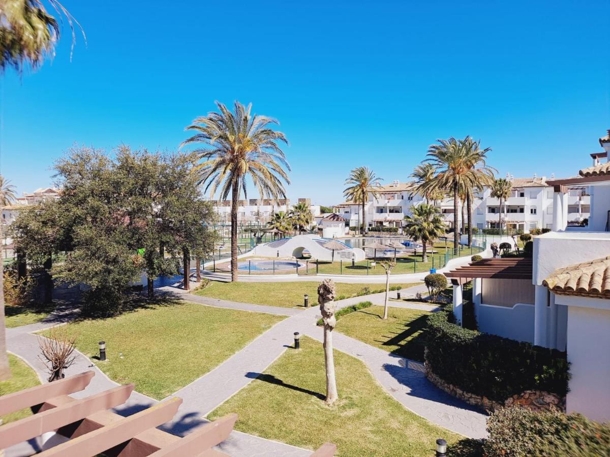 Apartamentos Turisticos Taymar Chiclana de la Frontera Buitenkant foto